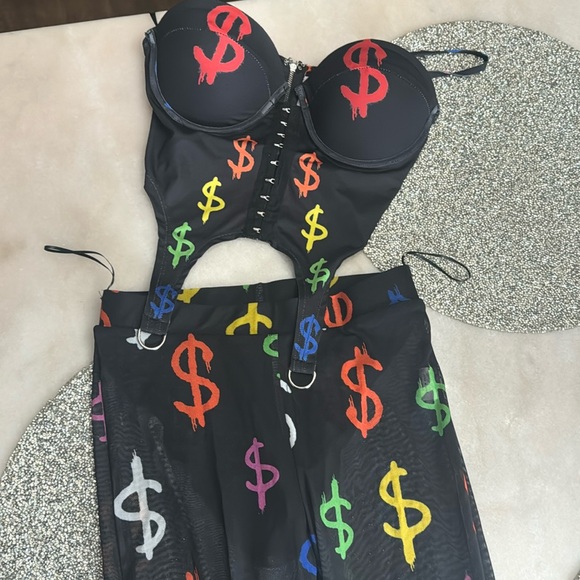 Posh by v set 🤑 - Picture 5 of 11